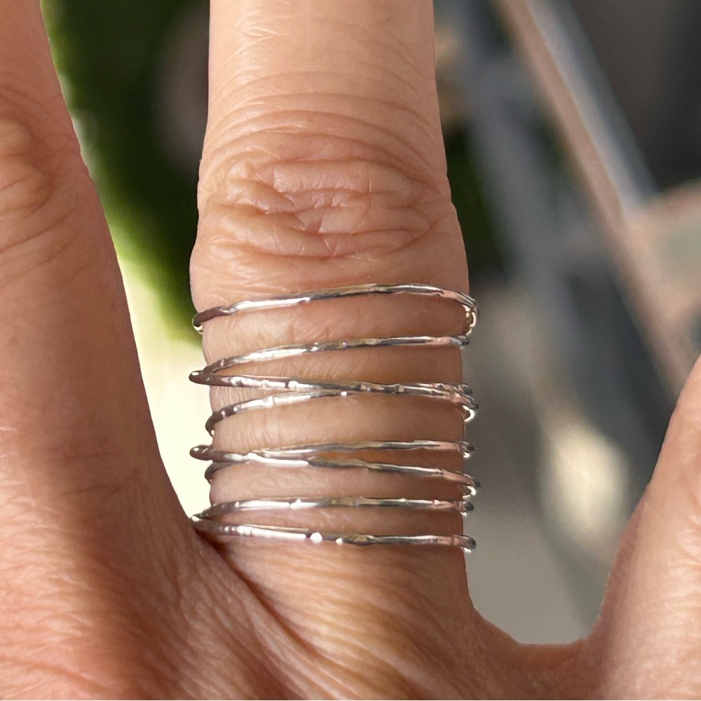 ✨ Stella & Dot Silver Spiral Ring – Modern Minimalist Wrap Design | Size 5 ✨